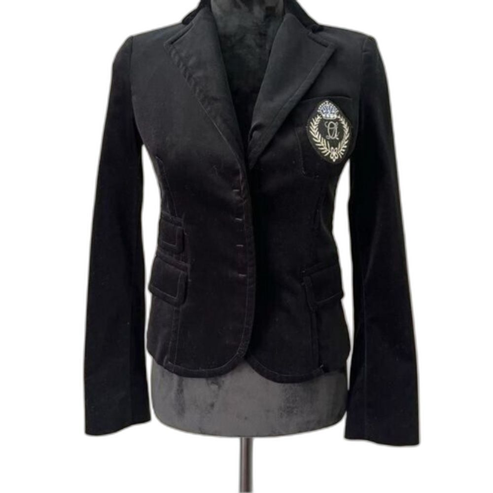Atos Lombardini Black Velvet Blazer Women’s Small Embroidered Crest Preppy
